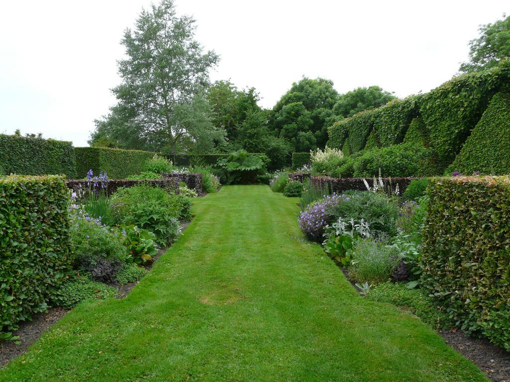 Landgoedlogies Pabema Bed & Breakfast Zuidhorn Bagian luar foto